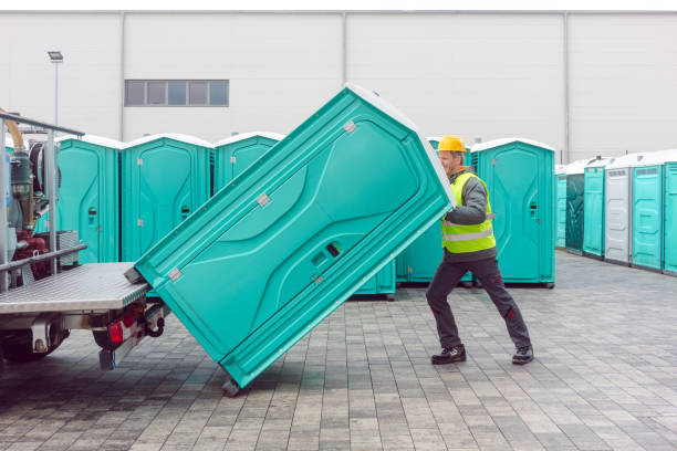 Best Sanitation services for porta potties  in Bondurant, IA