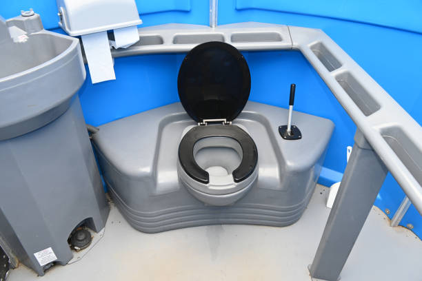 Best Affordable portable toilet rental  in Bondurant, IA