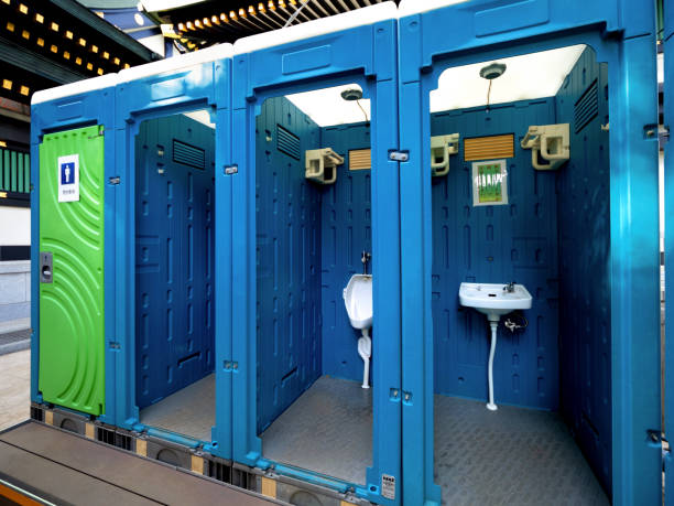 Best Portable restroom trailer rental  in Bondurant, IA