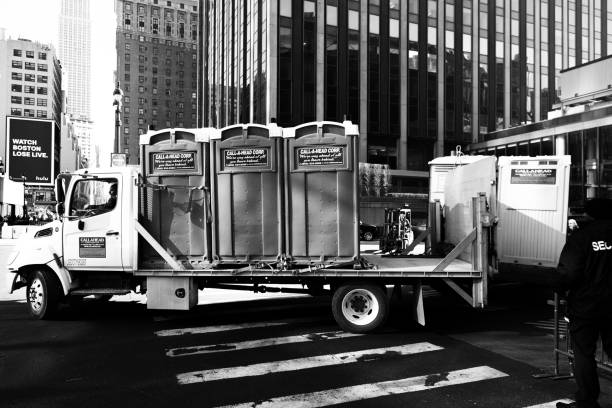 Best Emergency porta potty rental  in Bondurant, IA